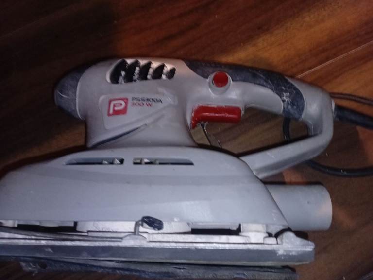 PowerPoint 300 A Sander – Fair Condition