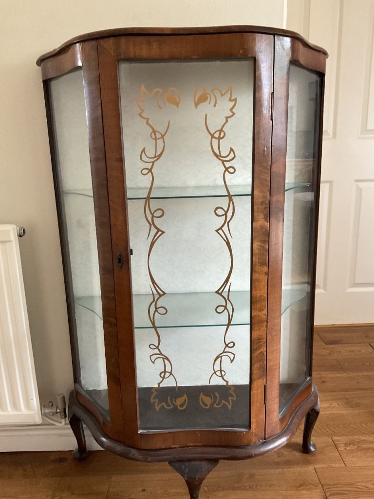 Glass display cabinet