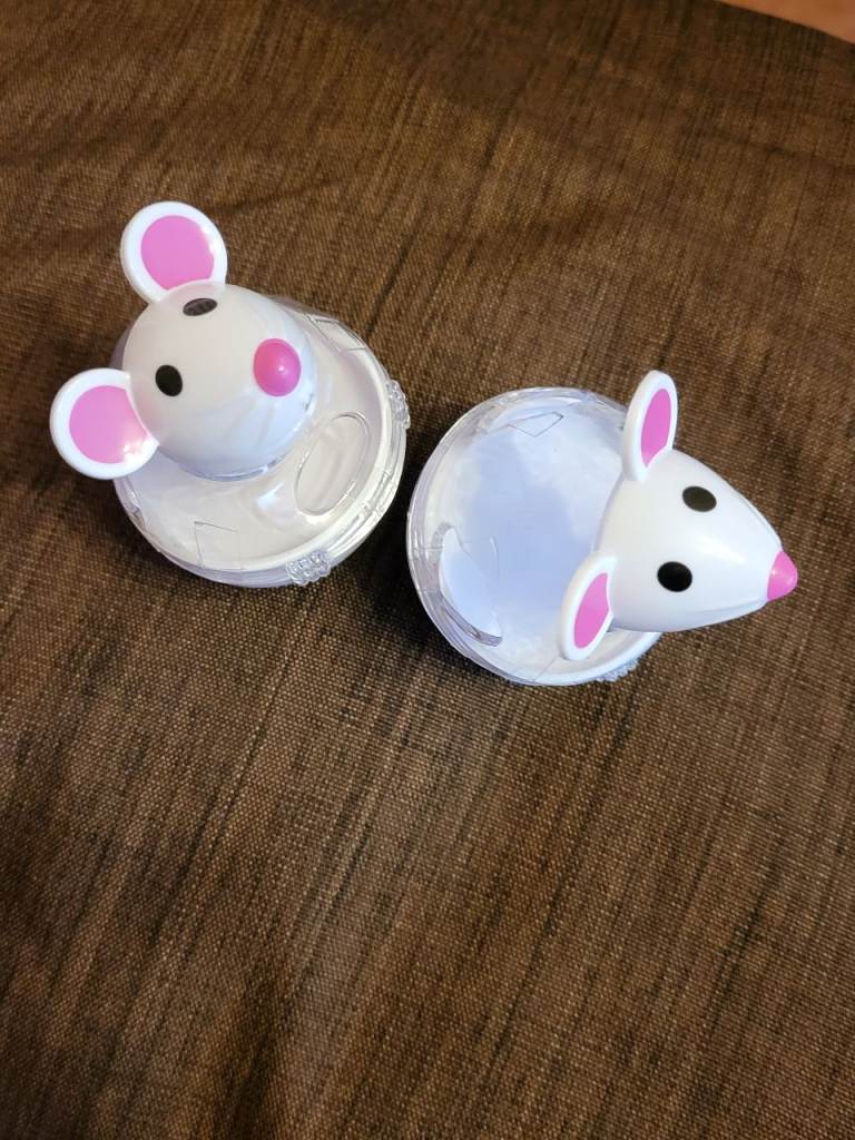 2 interactive cat feeder toys see discription