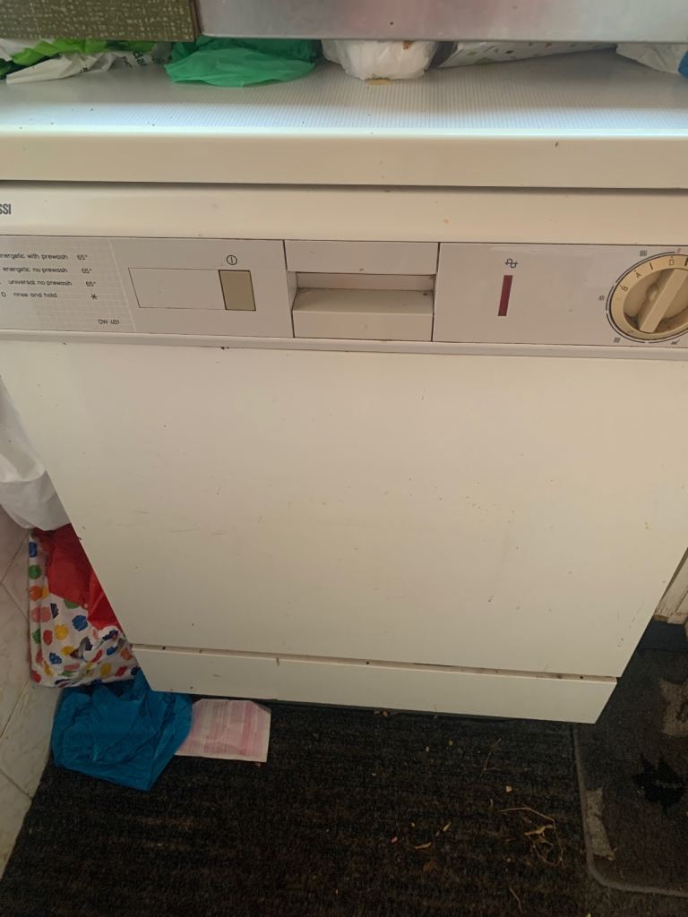 Zanussi DW401 Dishwasher