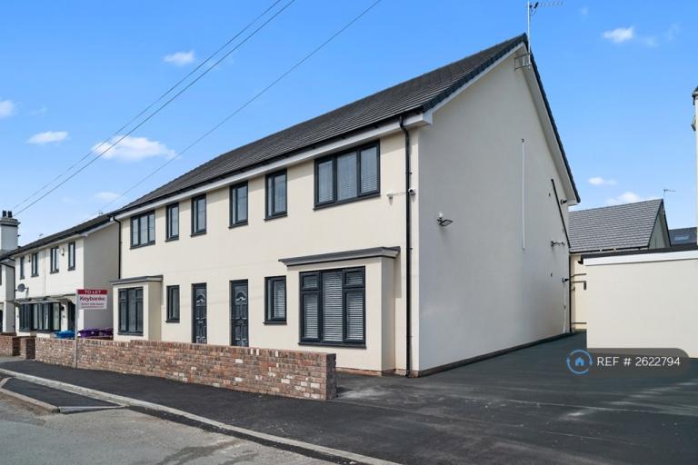 1 bedroom flat in Sandstone Road West, Liverpool, L13 (1 bed) (#2622794)