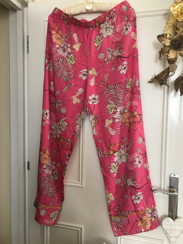 Ladies pyjama bottoms/ loungewear. New ( 14 Long )