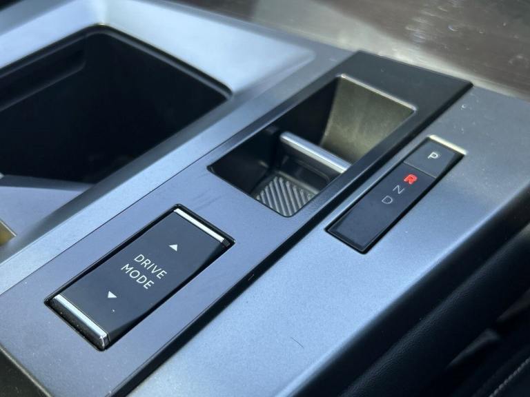  Vauxhall Grandland Electric 73kwh Ultimate Suv 5dr Electric Auto 213 Ps