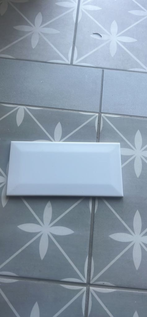 Ceramic White Border tiles