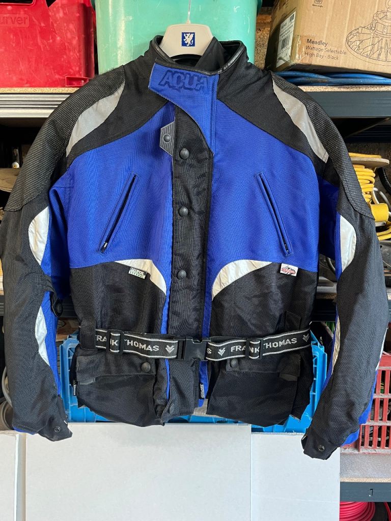 Frank Thomas Aqua Pore motorcycle jacket. Size large but more like medium.
