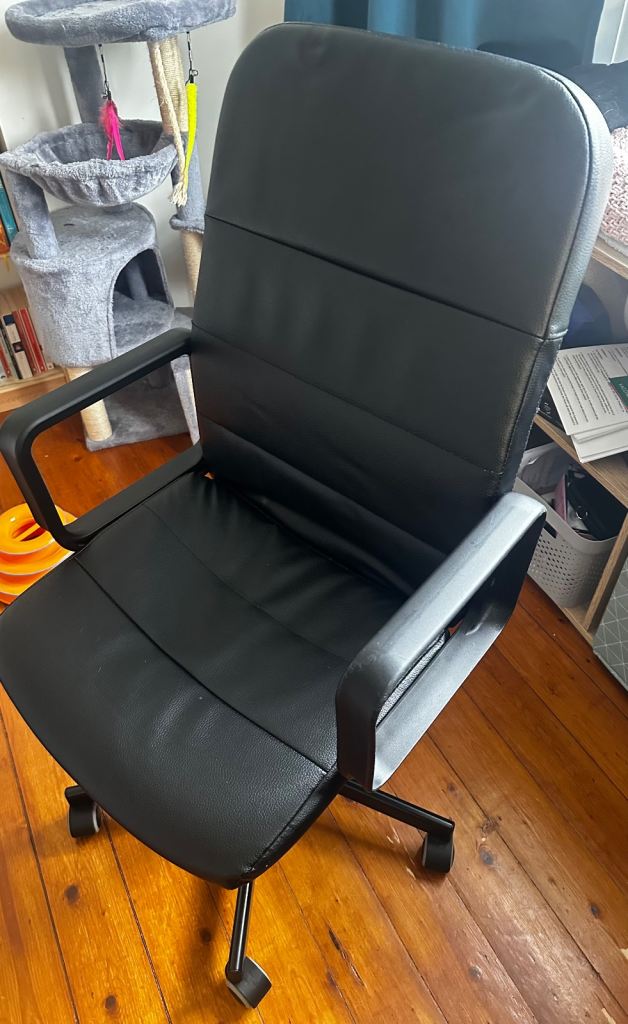 Office chair with wheels