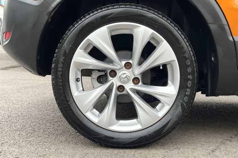 2019 Vauxhall Crossland X 1.2T ecoTec [110] Tech Line Nav 5dr [6 Spd] [S/S] HATCHBACK PETROL Manual