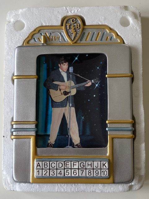 RARE: Elvis Musical Ornament Platinum Jukebox Collection 'Jailhouse Rock' AS NEW