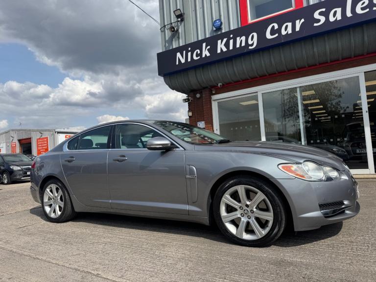2009 Jaguar XF 3.0d V6 Luxury 4dr Auto ++ NAV / LEATHER / CAMBELTS / BLUETOOTH ++ SALOON Diesel A...