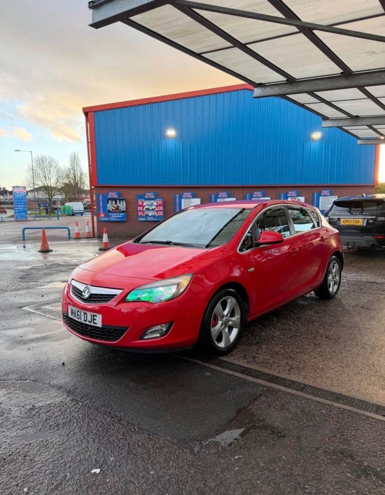 Vauxhall, ASTRA, Hatchback, 2011, Other, 1956 (cc), 5 doors