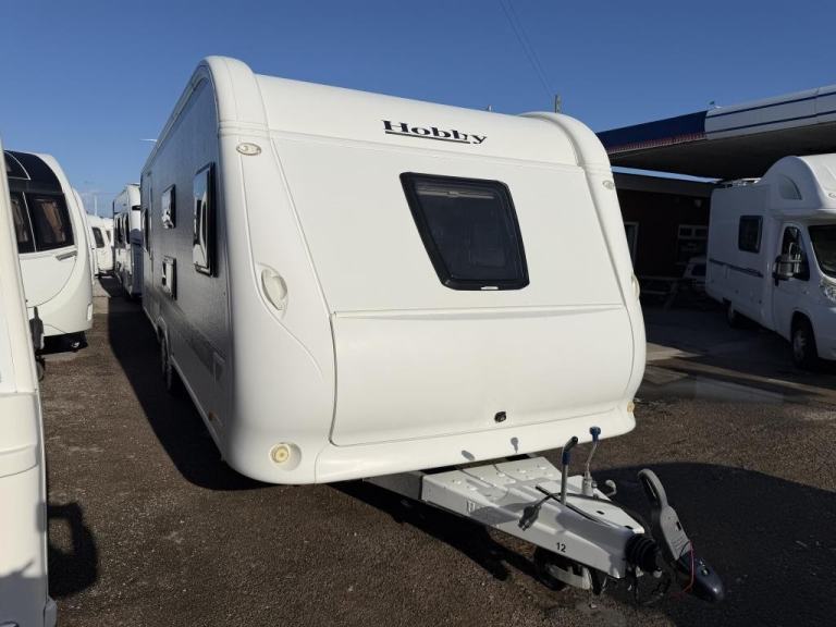 2012 HOBBY PRESTIGE 720 UKFE 7 BERTH â FIXED BUNK BEDS â FIXED DOUBLE 