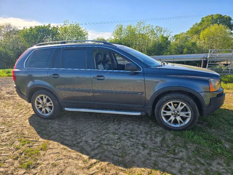 2004 Volvo xc90 2.4 diesel automatic. 