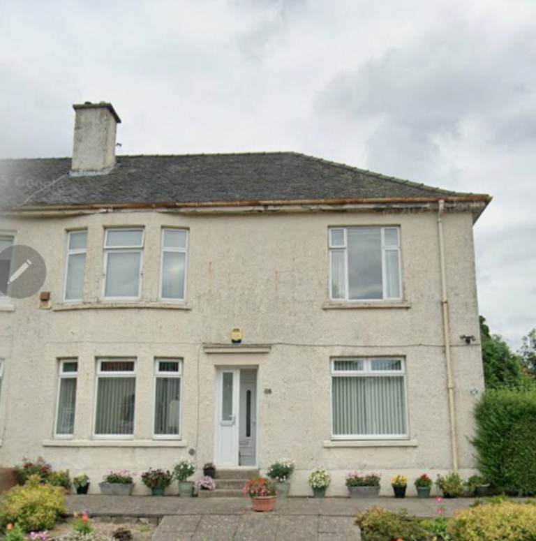 2 large bedroom top flat 