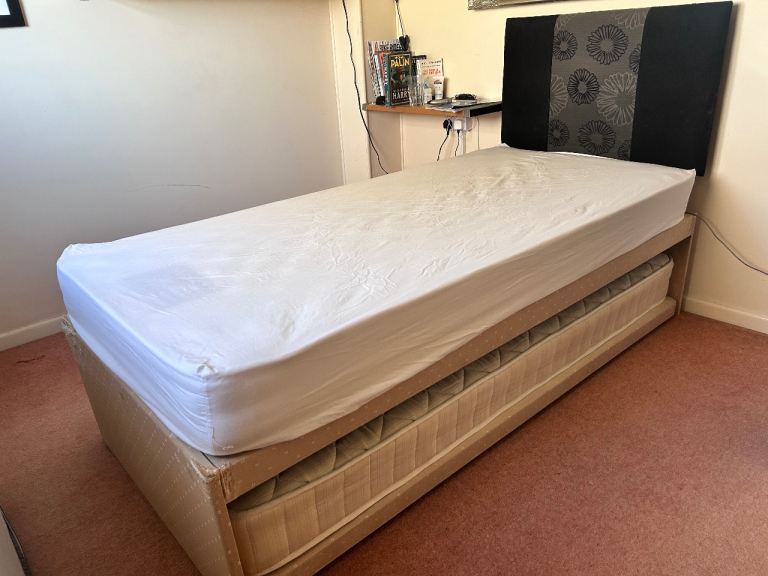 Trundle bed 