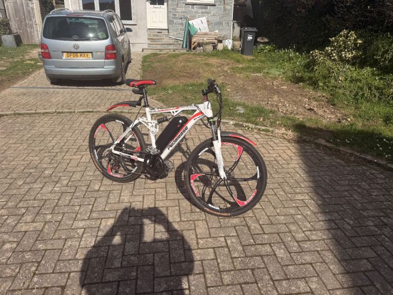 High-Power 750W Electric Mountain Bike - Low Miles - Off-Road Spec