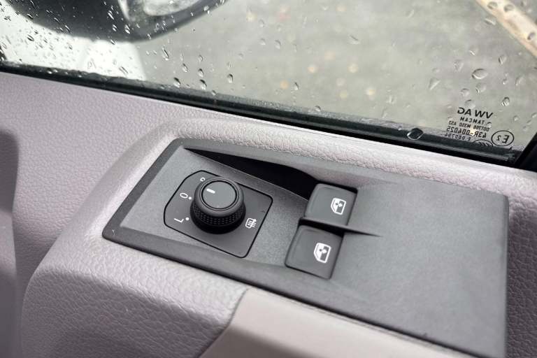 2025 Volkswagen Crafter 2.0 TDI 140PS Commerce Plus High Roof Van PANEL VAN DIESEL Manual