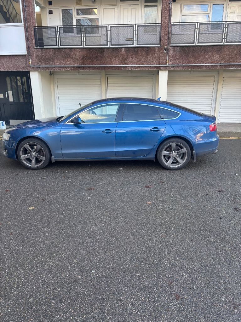 Audi, A5, Hatchback, 2010, Semi-Auto, 1984 (cc), 5 doors