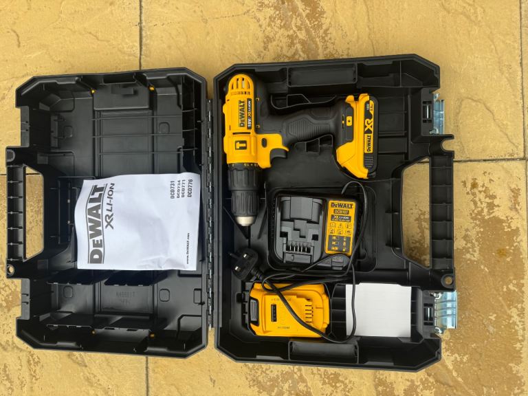 DeWalt DCD776 Combi Drill with 2 Batteries and Charger