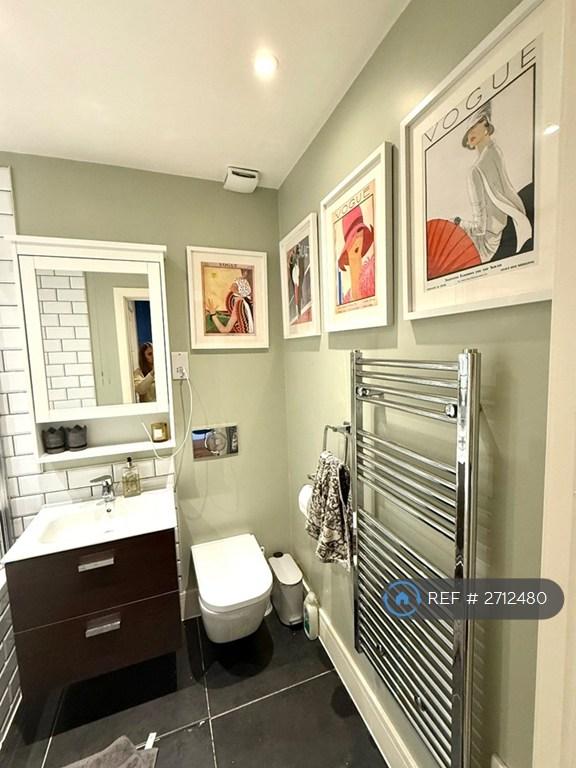 2 bedroom flat in Portland Square, Bristol, BS2 (2 bed) (#2712480)