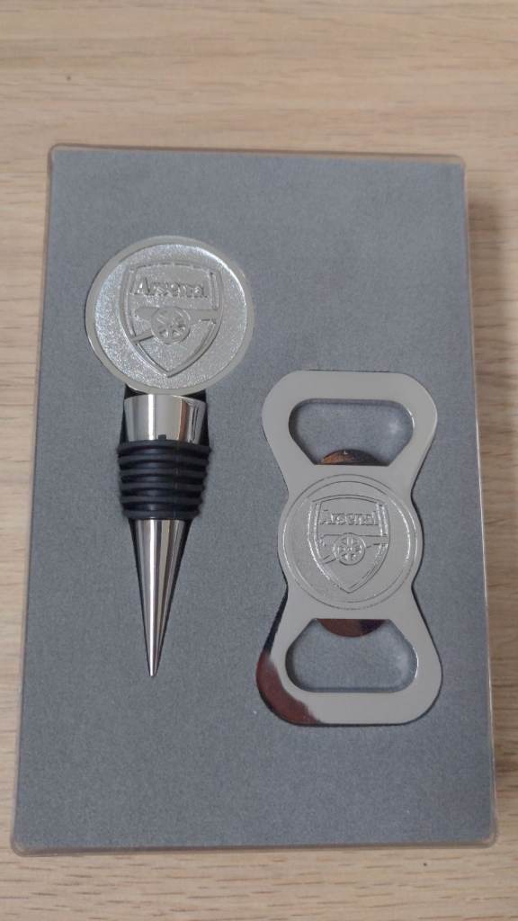 Arsenal Bottle Opener & Wine Stopper Gift Set