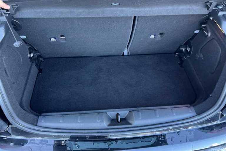 2018 MINI Hatch 1.5 Cooper Hatchback 3dr Petrol Steptronic Euro 6 (s/s) (136 ps) Hatchback Petrol...