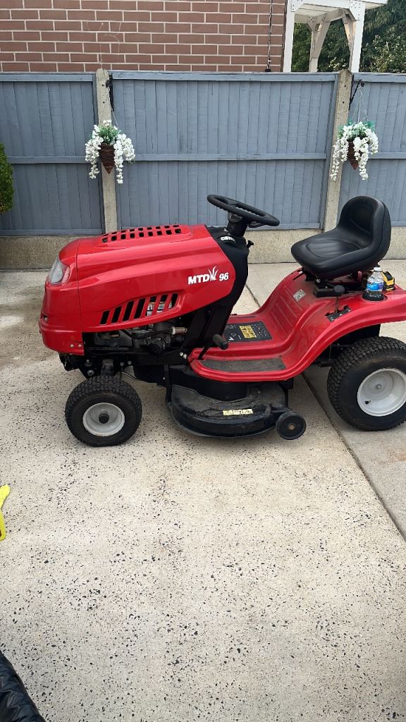 Mtd 96 ride on mower