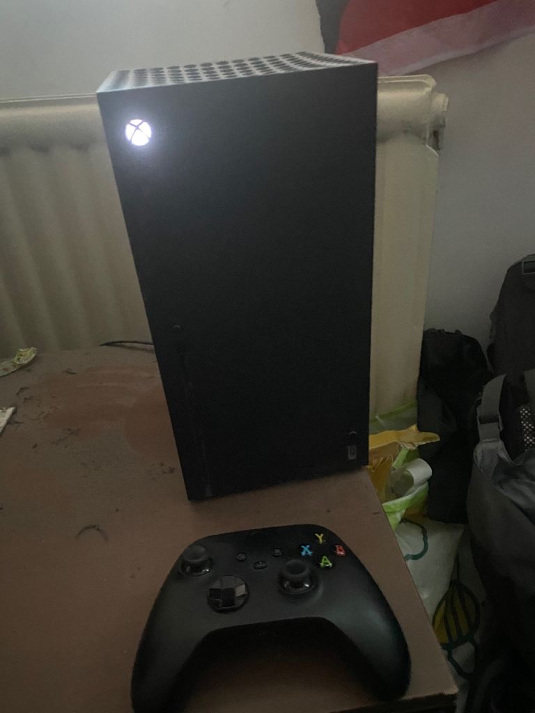 Xbox series X 1TB with controller & box