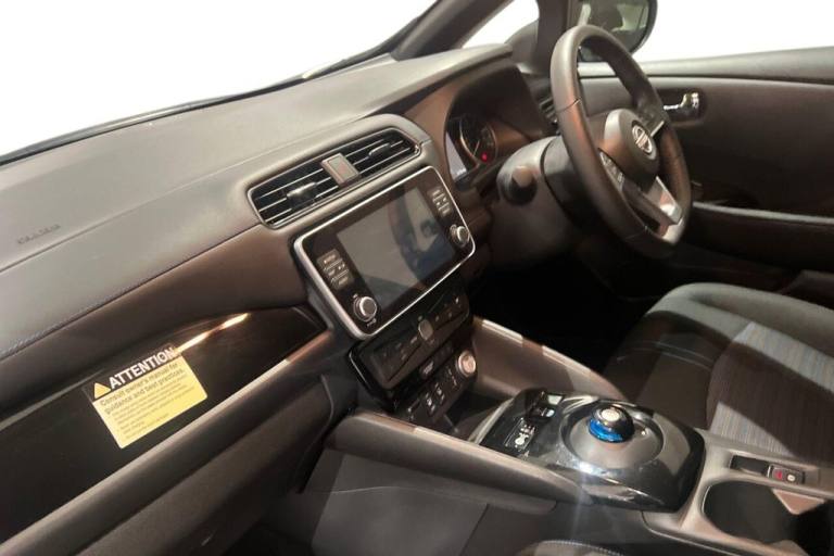 2022 72 NISSAN LEAF 39KWH N-CONNECTA HATCHBACK 5DR ELECTRIC AUTO (150 PS) TECH P