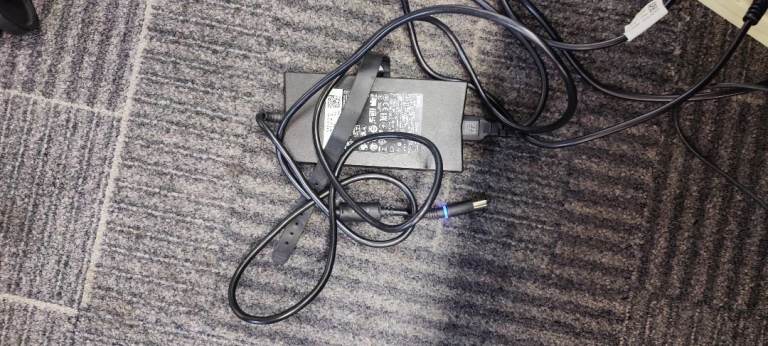 Dell 130w laptop charger LA130PM121 RRP £40