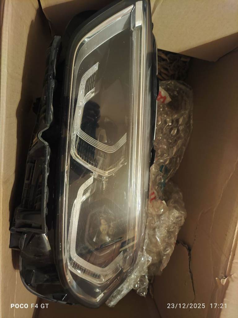 BMW 1 series headlight f40 (2020)