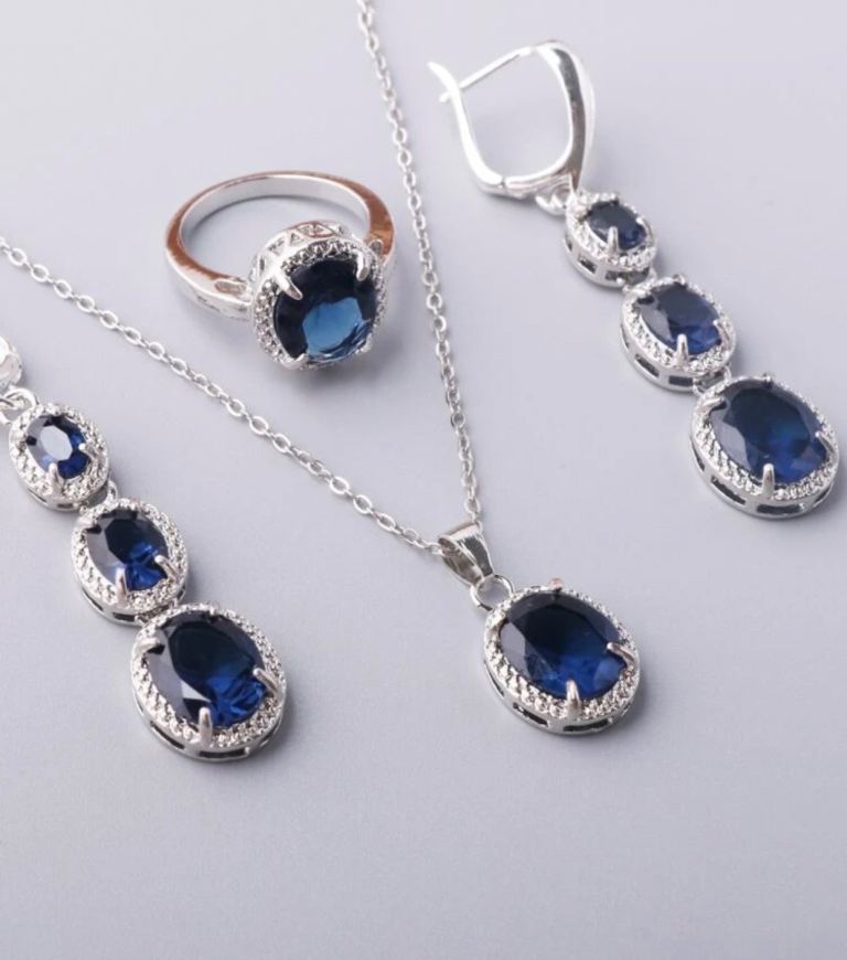 Brand new set 5 piece 