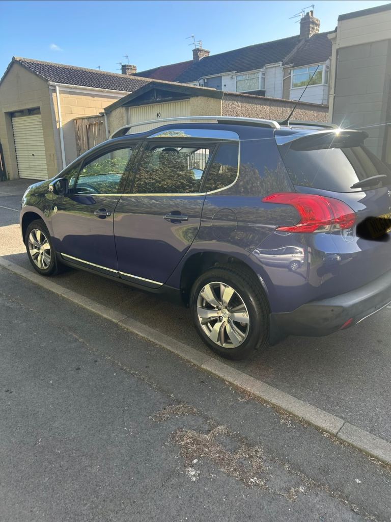Peugeot, 2008, Hatchback, 2014, Manual, 1199 (cc), 5 doors
