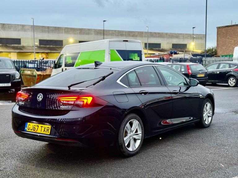 2017 Vauxhall Insignia 1.6 Turbo D ecoTec [136] SRi Nav 5dr HATCHBACK Diesel Manual