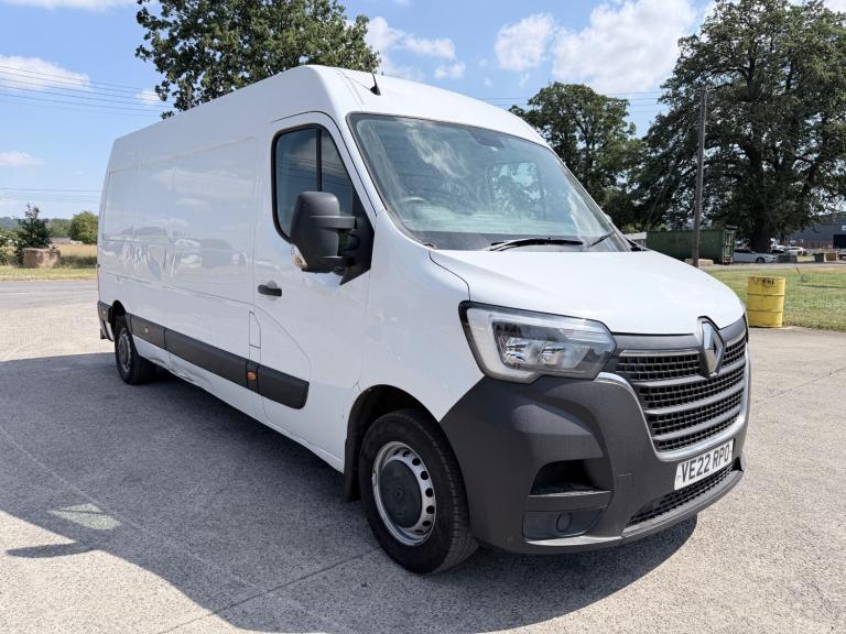 2022 Renault Master LM35dCi 135 Business Medium Roof Van PANEL VAN Diesel Manual
