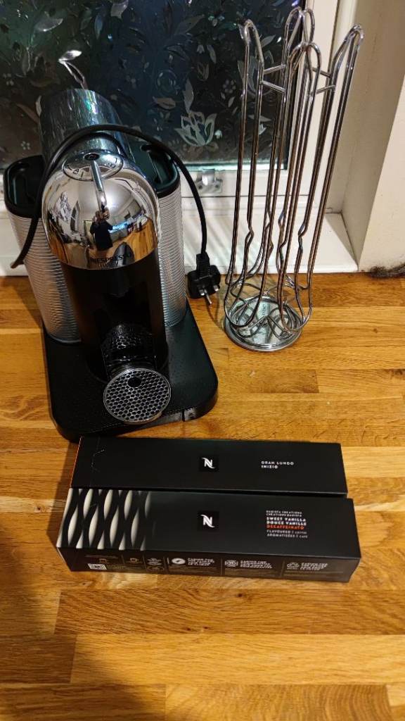 Nespresso Coffee Machine, pods and pod holder