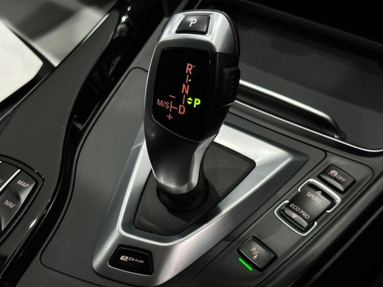 2017 BMW 3 Series 2.0 330e 7.6kWh Sport Auto Euro 6 (s/s) 4dr SALOON Petrol/Electric Hybrid Autom...