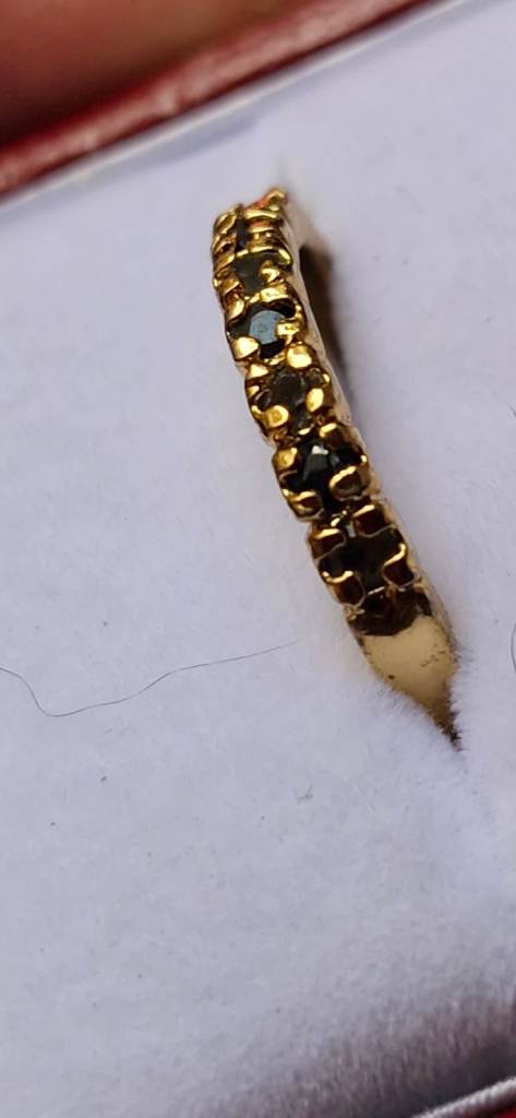 18ct carat gold ring 