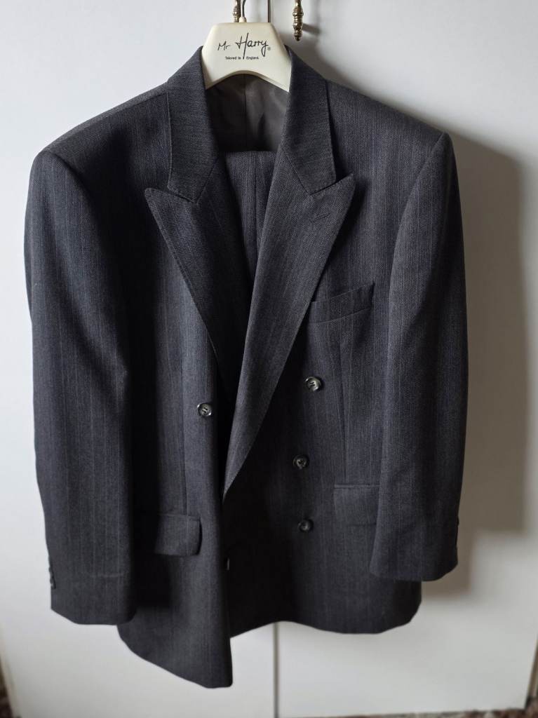 Mr Harry Charcoal Pinstripe 2 Piece Suit Chest 40ins Waist 34ins Inside leg 24ins