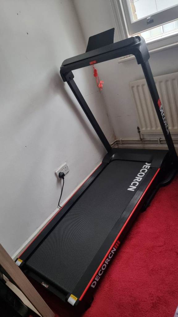 Foldable Treadmill, 7HP - 20 Level Powered Incline