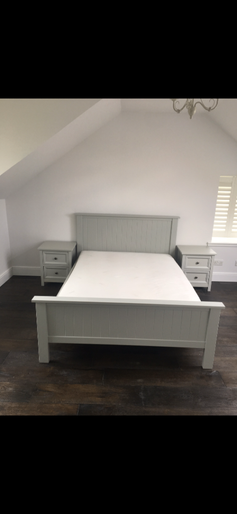Double bed frame
