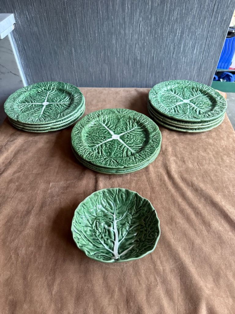 Set of 12 bordallo pinheiro plates and 1 bowl