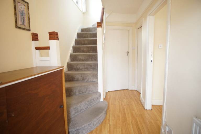 Impressive 4-bedroom semi-detached house available to rent in Wembley, HA9
