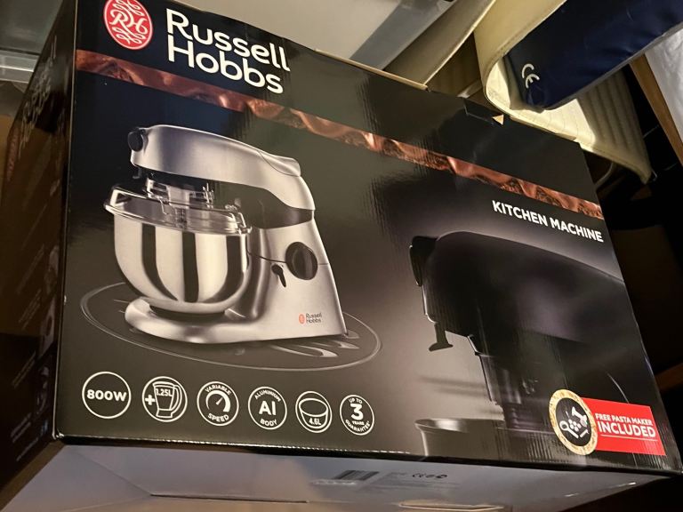 👨‍🍳 BRAND NEW Pro-Grade Russell Hobbs 800W Die-Cast Stand Mixer + Bonus Pasta Maker