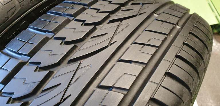 255 60 18   1 x tyre Continental Cross Contact UHP