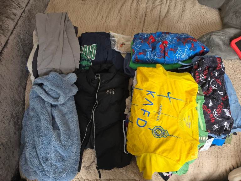 Large Bundle of Kids Clothes - Mixed Sizes and Styles