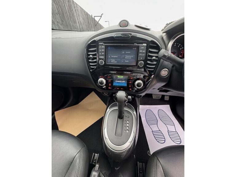 2015 Nissan Juke Tekna SUV Petrol Automatic
