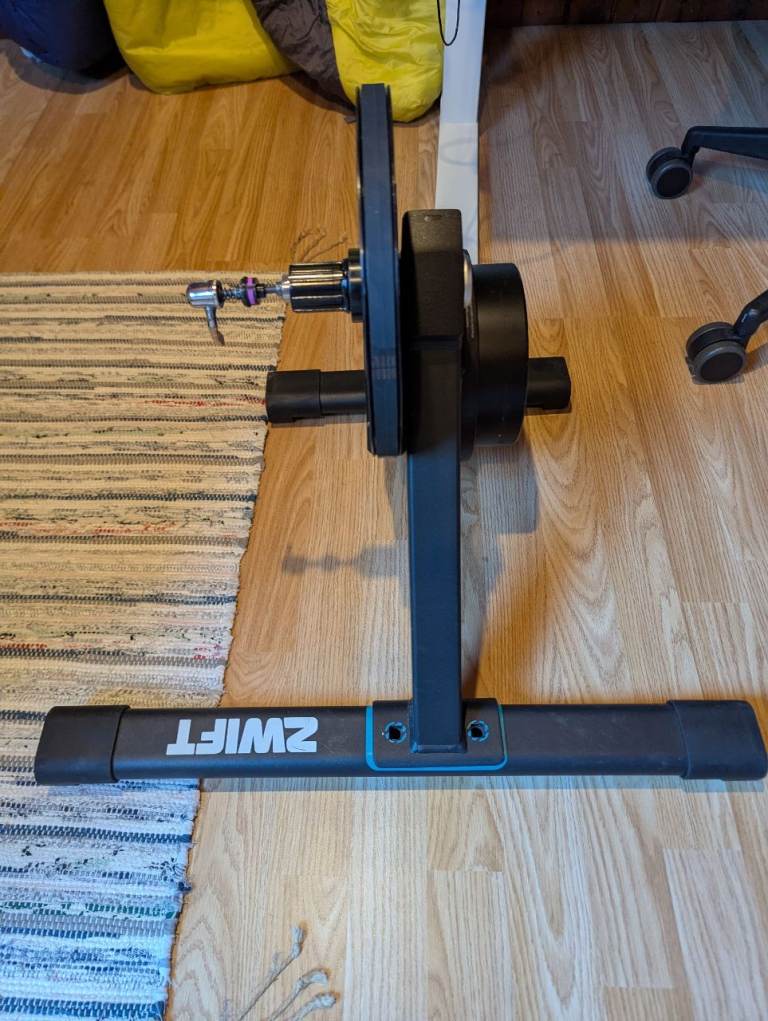 Zwift Hub Smart turbo trainer