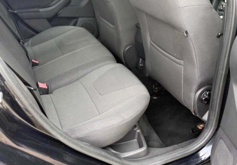 2014 Ford Focus 1.6 TDCi 115 Titanium Navigator 5dr HATCHBACK DIESEL Manual