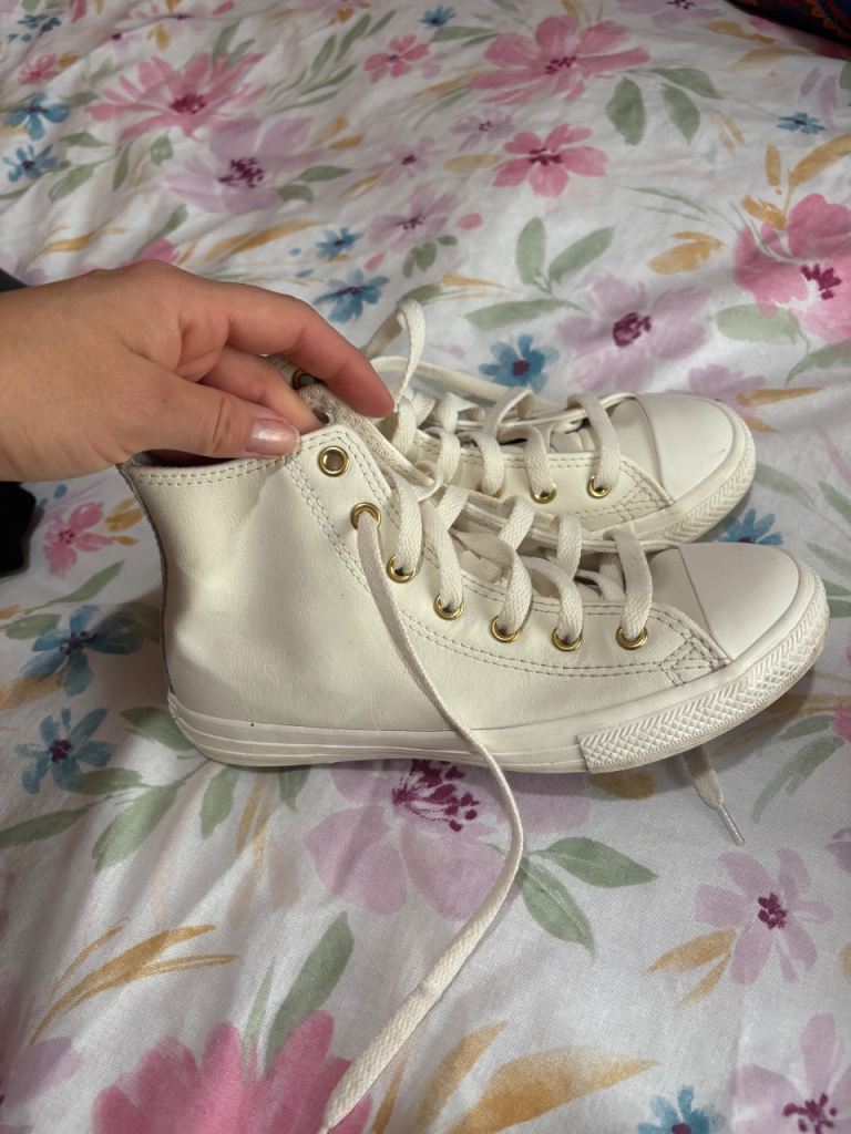 Converse Chuck Taylor All Star High-Tops – White Leather, Size 2 