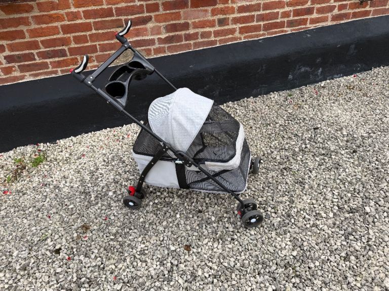 DOG/PUPPY BUGGY